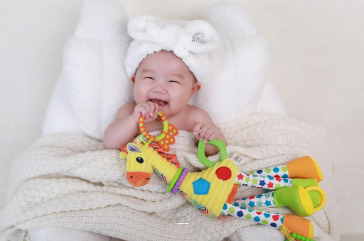 当阳怎么判断宝宝是否斜颈 当阳怎么判断宝宝是否斜颈