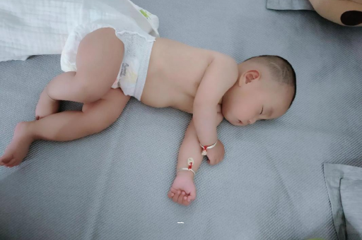 当阳怀孕肚子撑的难受